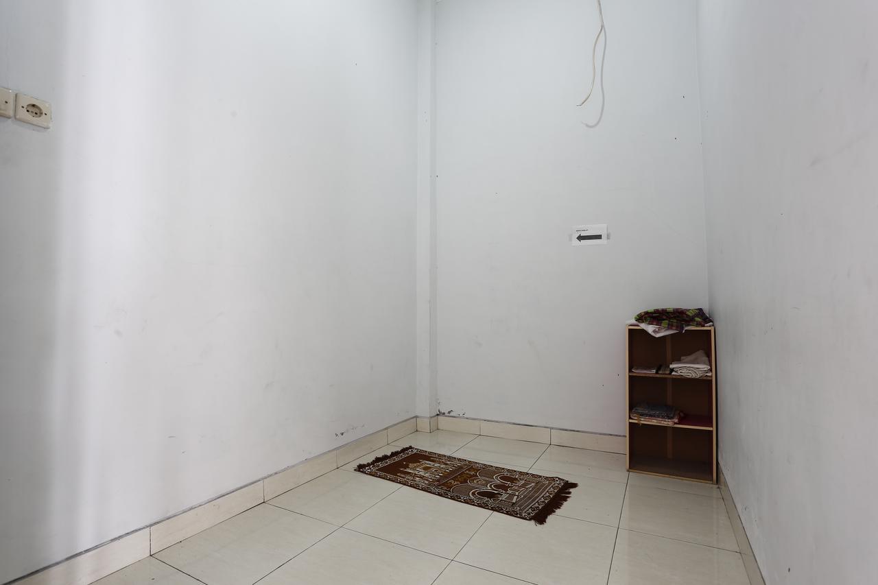Reddoorz Near Adisucipto Airport 3 Guest house 2*