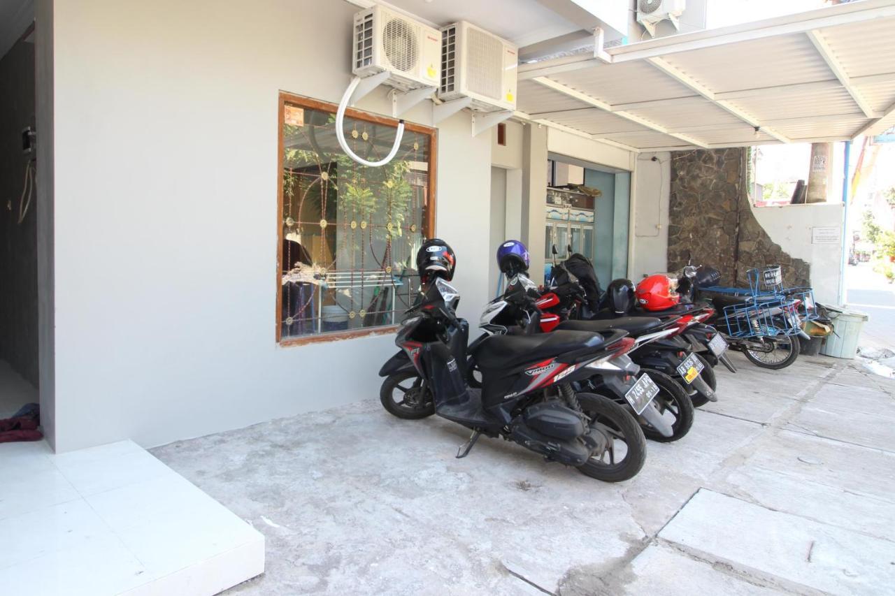 Reddoorz Near Adisucipto Airport 3 Guest house Kalasan