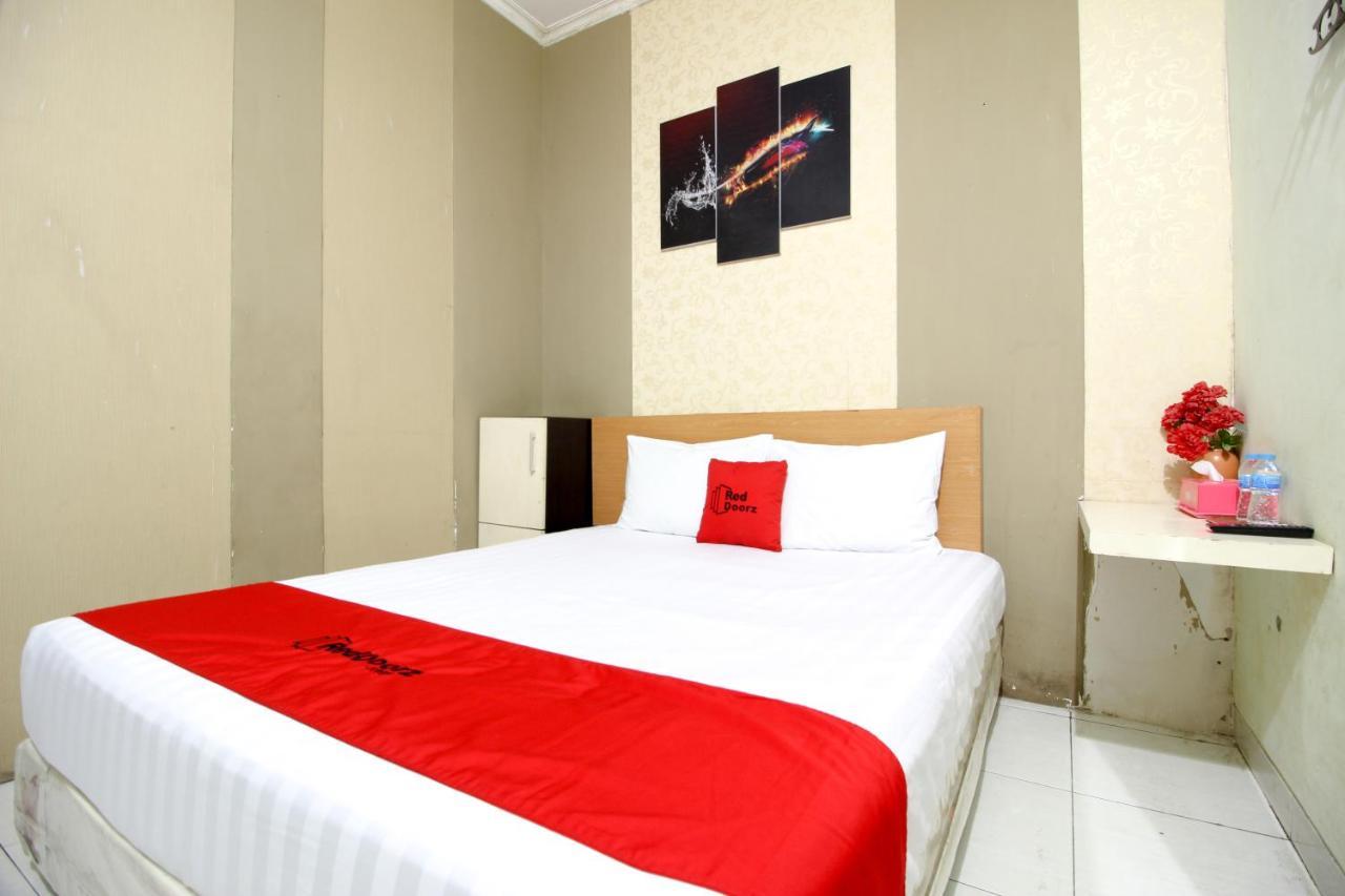 Reddoorz Near Adisucipto Airport 3 Guest house Kalasan